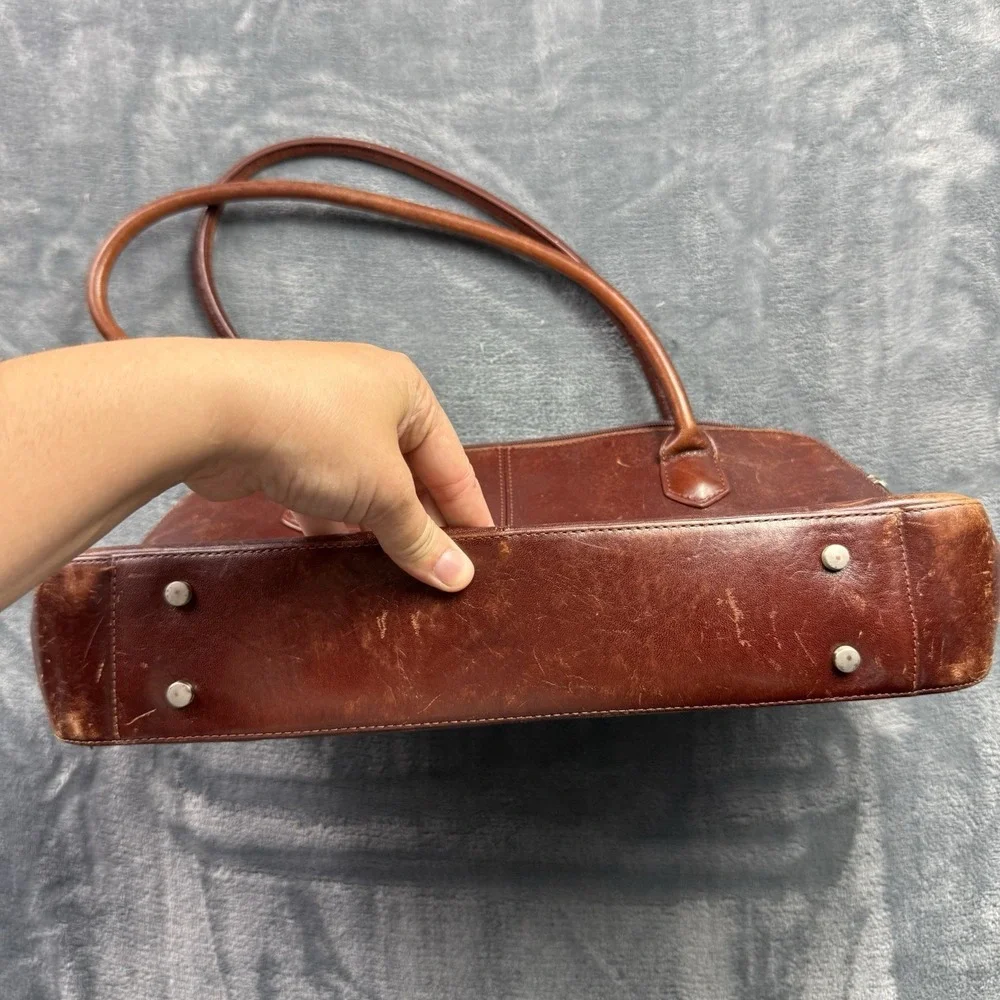 Vintage HOBO International Brown Leather Shoulder Bag Purse Satchel Tote